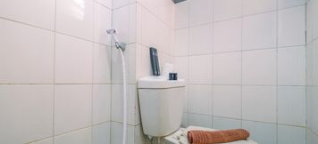 In-room Bathroom 5 Compact and Homey 2BR Cibubur Village Apartment By Travelio