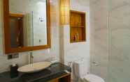 In-room Bathroom 2 D Kasih Villas Bali Umalas 