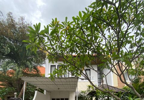 Exterior The White Private Pool Villa