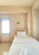 BEDROOM 2BR Cozy Apartment at Pinewood By Travelio