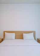 BEDROOM Spacious 1BR Apartment at Veranda Residence Puri By Travelio