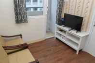 Common Space 2BR Nice and Fancy Apartment at Green Pramuka City By Travelio