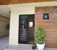 Lobi 2 Y's Rezidenzia Suites