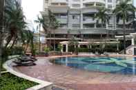 Kolam Renang 2BR + 1 Cozy and Big at Somerset Grand Citra Apartment By Travelio