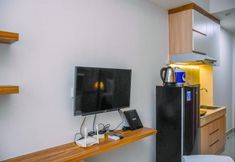 Common Space 2 Cozy and Nice Studio Apartment at Evenciio By Travelio