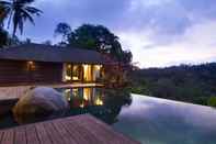 Swimming Pool Kamaniiya Villa Ubud 