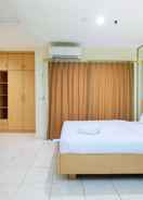 BEDROOM Studio Simply Spacious Apartment near Kelapa Gading at City Home By Travelio