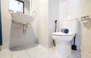 In-room Bathroom 5 Studio Spacious Room Apartment Casa De Parco By Travelio