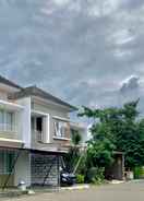 EXTERIOR_BUILDING Gerbera 4BR Springhill Garden Malang