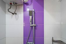 客房浴室 Inkubus Gateway Apartment Ahmad Yani