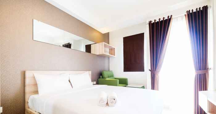 Bedroom Comfortable Studio Apartment at Signature Park Grande By Travelio