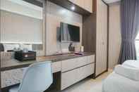 Ruang untuk Umum Fully Furnished Penthouse Studio Apartment at Gold Coast PIK By Travelio