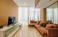 Ruang Umum 4 Comfy and Exclusive 3BR at The Summit Apartment Kelapa Gading By Travelio