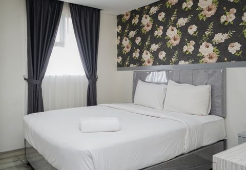 Bedroom Simply and Comfortable Studio at Bintaro Icon Apartment By Travelio