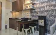 Ruang untuk Umum 5 Cozy and Chic 2BR at Vida View Apartment By Travelio