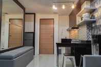 Khu vực công cộng Cozy and Chic 2BR at Vida View Apartment By Travelio