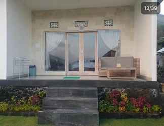 Exterior 2 Batur Green Hill