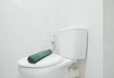 In-room Bathroom 4 Cozy and Nice Studio at Evenciio Margonda Apartment By Travelio