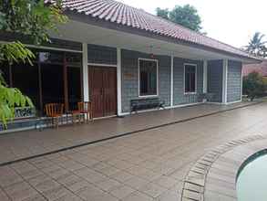 Lobi Fishing Park Carita Villa & Resort