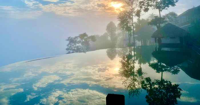 Swimming Pool Puluong Casa