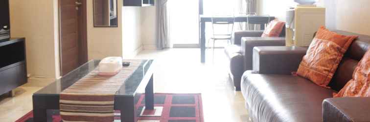 Lobby Deluxe 2BR Apartment at Dago Boutique By Travelio