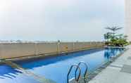 Swimming Pool 7 Cozy and Warm Studio Apartment Margonda Residence 5 near Campus By Travelio