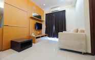 พื้นที่สาธารณะ 3 Strategic 2BR at Thamrin Residence Apartment By Travelio