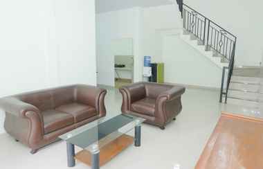 Lobi 2 Villa Rahmi Syar'i 1 (3 Bedrooms)