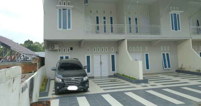 ภายนอกอาคาร Villa Rahmi Syar'i 2 (3 Bedrooms)