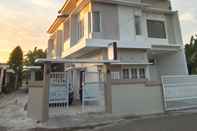 Exterior Arsya Homestay Yogyakarta