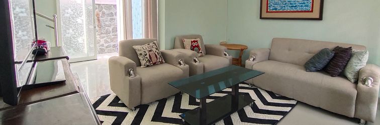 로비 PURI BIDADARI 6 WITH PRIVATE MINI POOL BY N2K