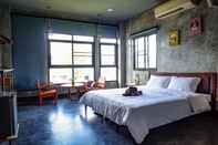 Bedroom Moon 360 Hostel & Cafe