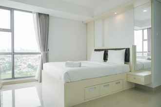 Bilik Tidur 4 Cozy and Warm 3BR Apartment at The Royal Olive Residence By Travelio