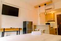 พื้นที่สาธารณะ Cozy Living Studio Apartment at Sunter Park View By Travelio