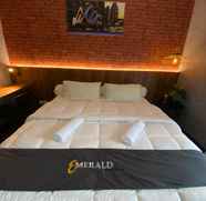 Kamar Tidur 3 Emerald Guesthouse Type New York