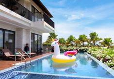Swimming Pool 7 MORITZ PALM VILLA