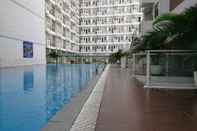 Hồ bơi Kozy Room Sentul Tower Apartemen 