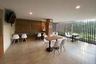 Bar, Cafe and Lounge KANAYA Home