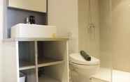 In-room Bathroom 5 Cozy & Modern 2BR Apartment at Tamansari Tera Residence By Travelio