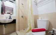 In-room Bathroom 6 Comfort Living Studio at Mangga Dua Residence Apartment By Travelio