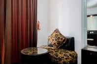 Lobi Comfort Living Studio at Mangga Dua Residence Apartment By Travelio