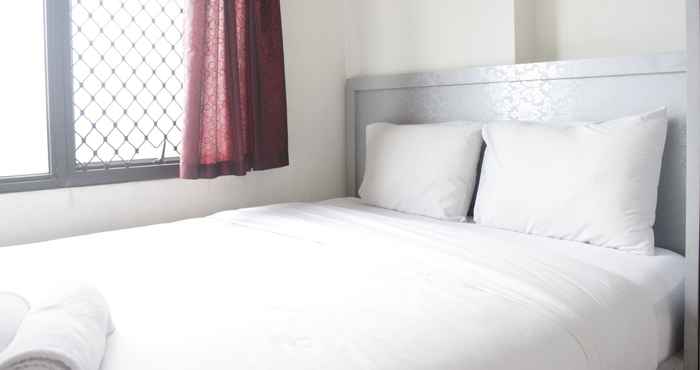 Kamar Tidur Comfy and Nice 2BR at Tamansari Panoramic Apartment By Travelio