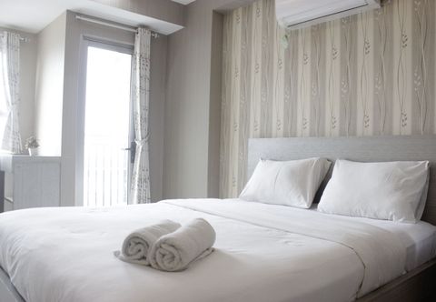 Bedroom Cozy Studio at Mekarwangi Square Cibaduyut Apartment By Travelio