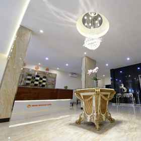 Lobby1Grand Makassar Hotel,Nasi kuning jumbo bajiminasa 2 dalam飯店