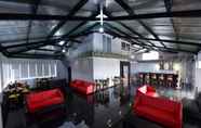 Bar, Kafe dan Lounge 6 Grand Makassar Hotel