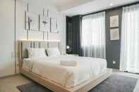 Bedroom Comfort Studio Apartment at Daan Mogot City By Travelio