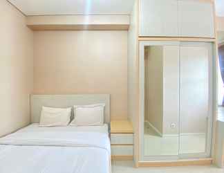 Bilik Tidur 2 Cozy and Minimalist 2BR at Parahyangan Residence Apartment By Travelio