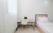 Ruang untuk Umum 2 Pleasurable and Cozy Studio at Evenciio Apartment near Campus Area By Travelio