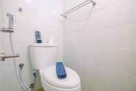 Toilet Kamar Homey Studio at Dramaga Tower Apartment near IPB By Travelio