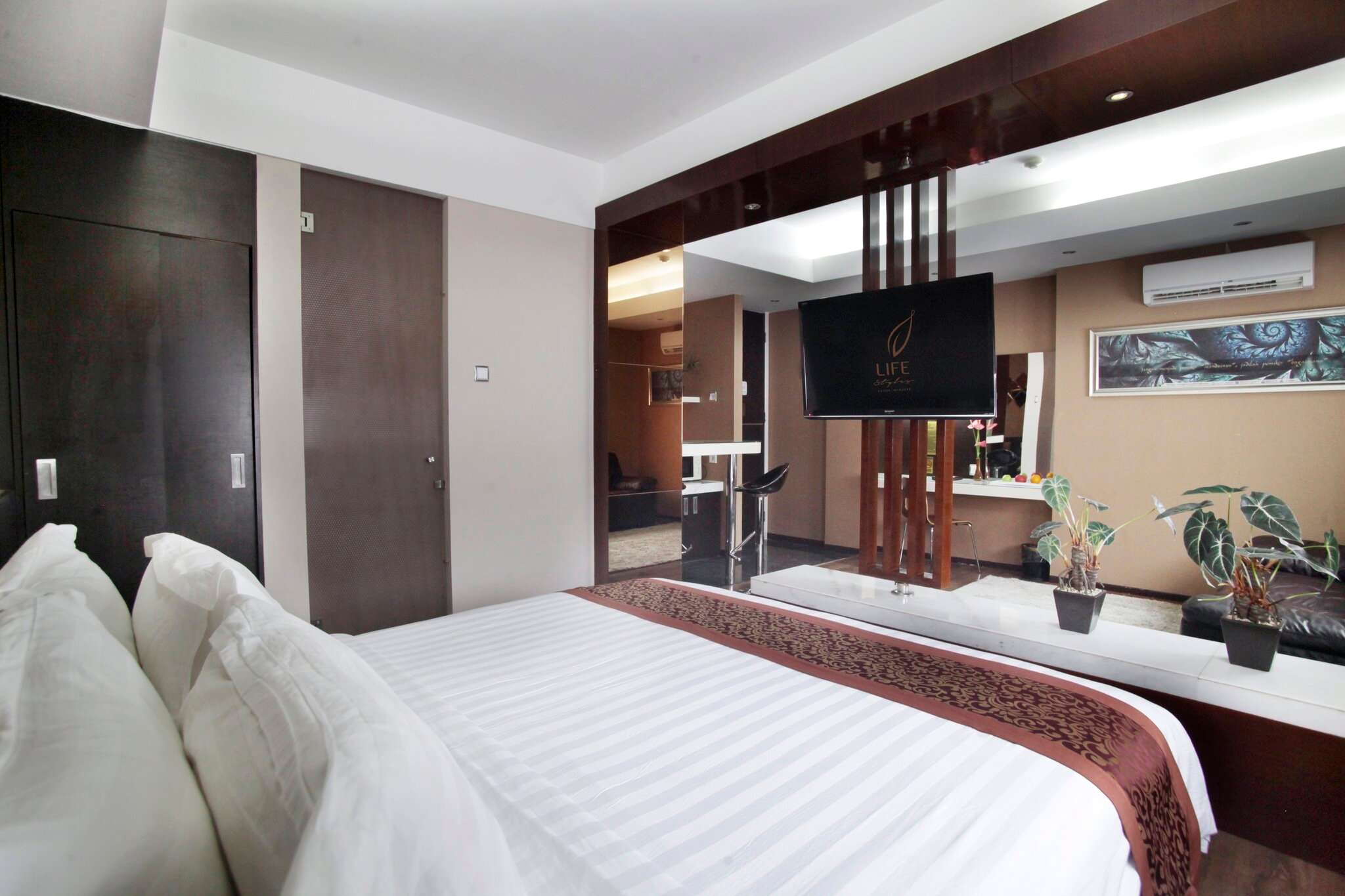 Favor Hotel Makassar City Center by LIFE, Makassar Harga Terbaru dan